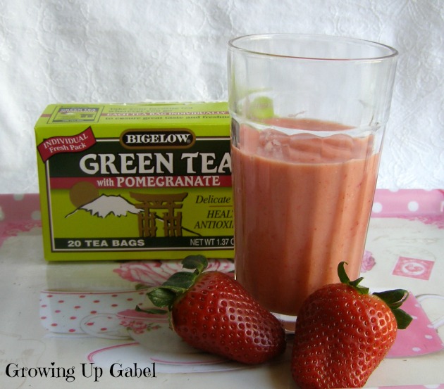 Green Tea Strawberry Smoothies & Popsicle Recipe 