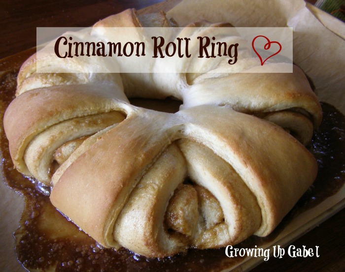 Cinnamon Roll Ring