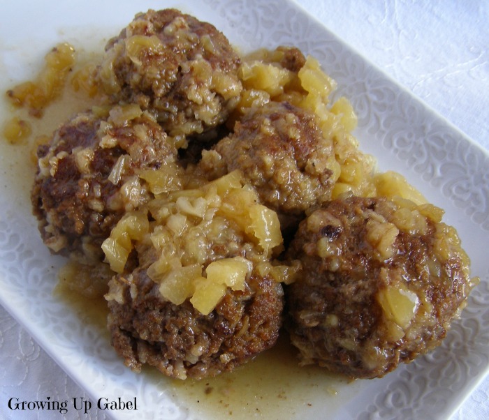Slow Cooker Pineapple Meatballs - Growing Up Gabel @thegabels