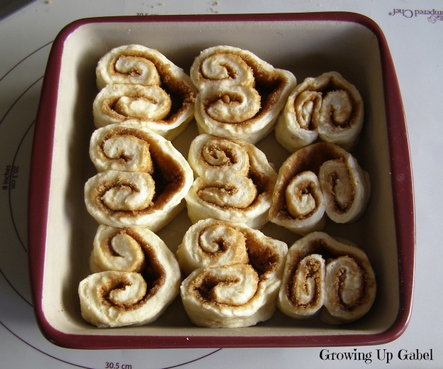 Heart Cinnamon Rolls from Growing Up Gabel @thegabels #recipe