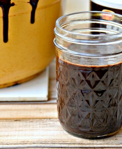 Run out of chocolate syrup? Check out this easy recipe to make homemade chocolate sauce with cocoa powder! Your homemade chocolate syrup will be ready in just 5 minutes.