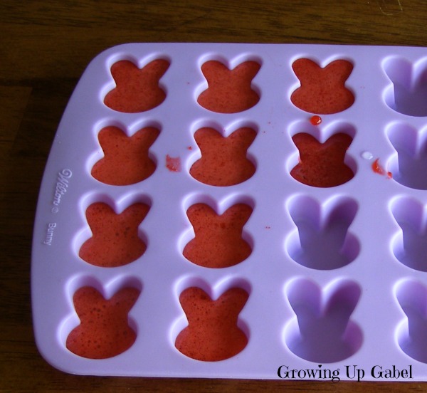 Homemade Gummy Candy from growingupgabel.com @thgabels #recipe