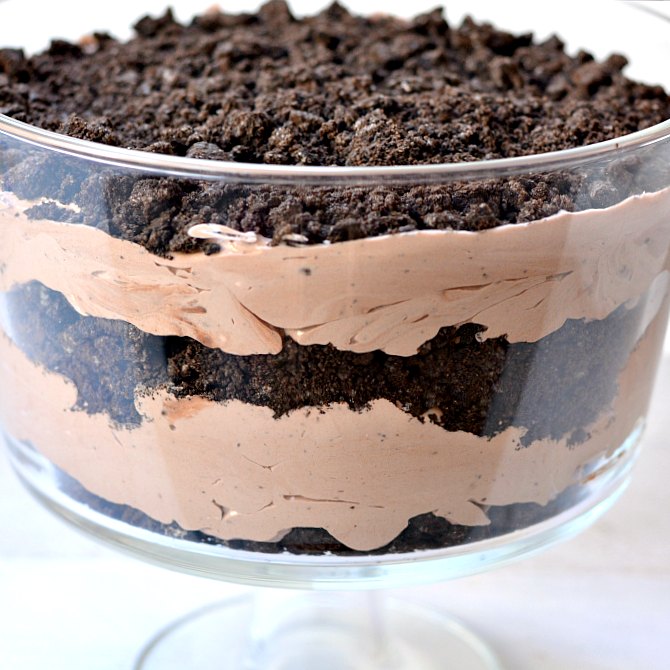 how to make a dirt cake with chocolate pudding