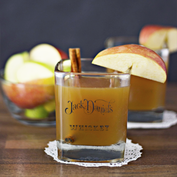 Apple Cider Bourbon Whiskey Cocktail