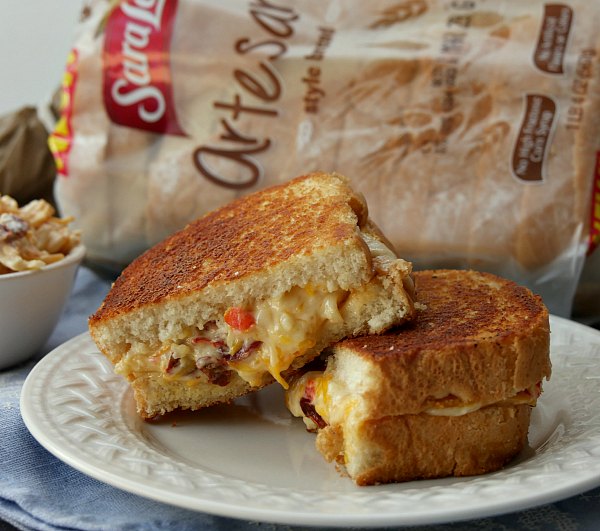 Pimento spread grilled cheese