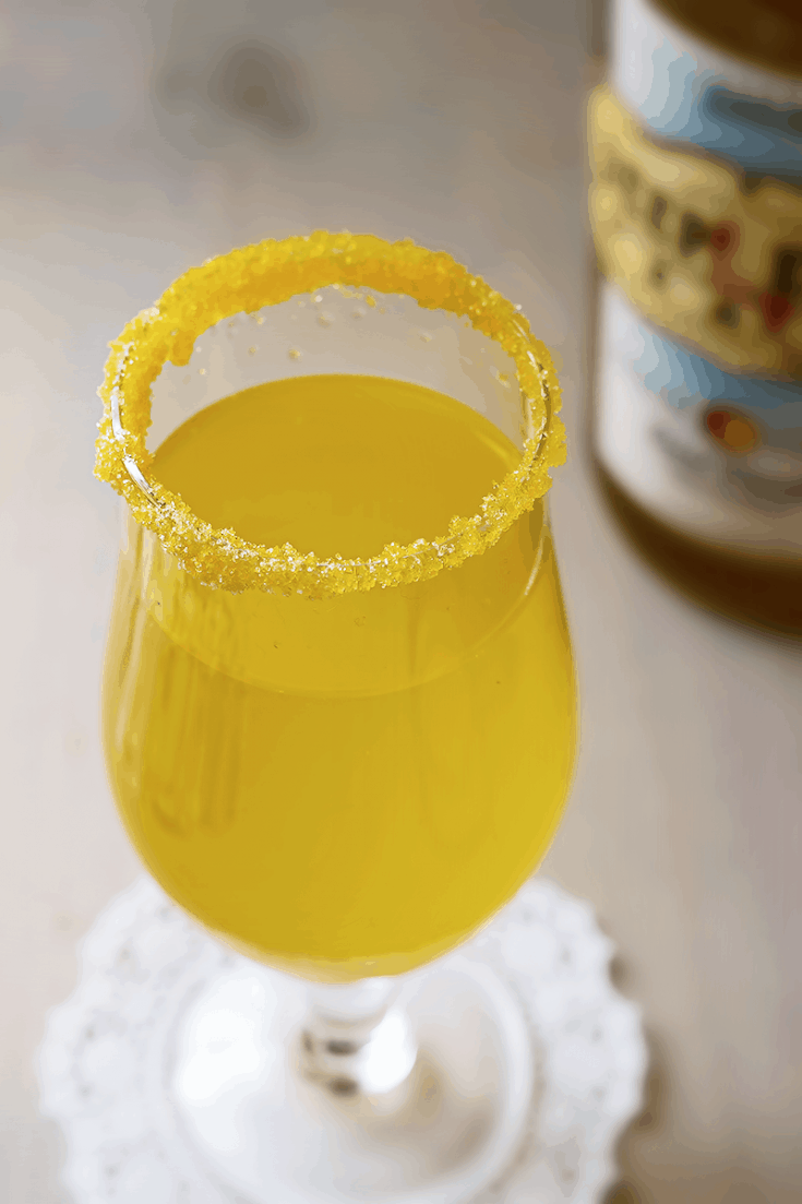 3-Ingredient Peach Lemonade Martini