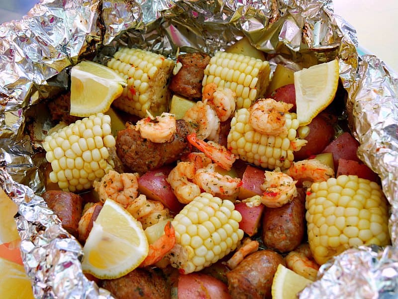 Easy Shrimp Foil Packets on the Grill