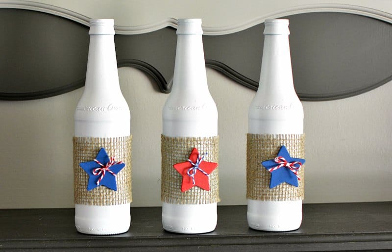  diy upcycle bottles into patriotic decor