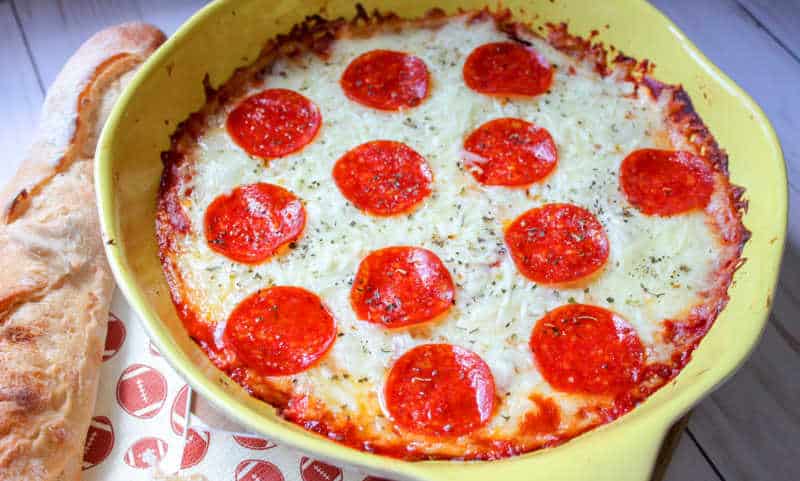 Easy Pizza Dip with Cream Cheese and Pepperoni