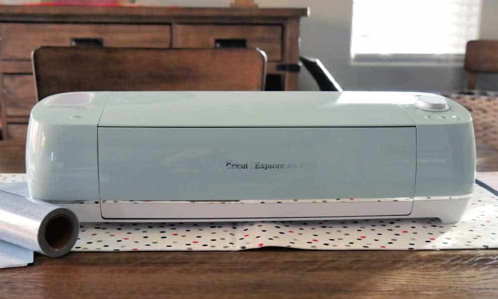 A Beginner Guide to Crafting with the Cricut Explore Air 2