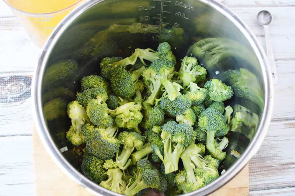Raw broccoli in Instant Pot