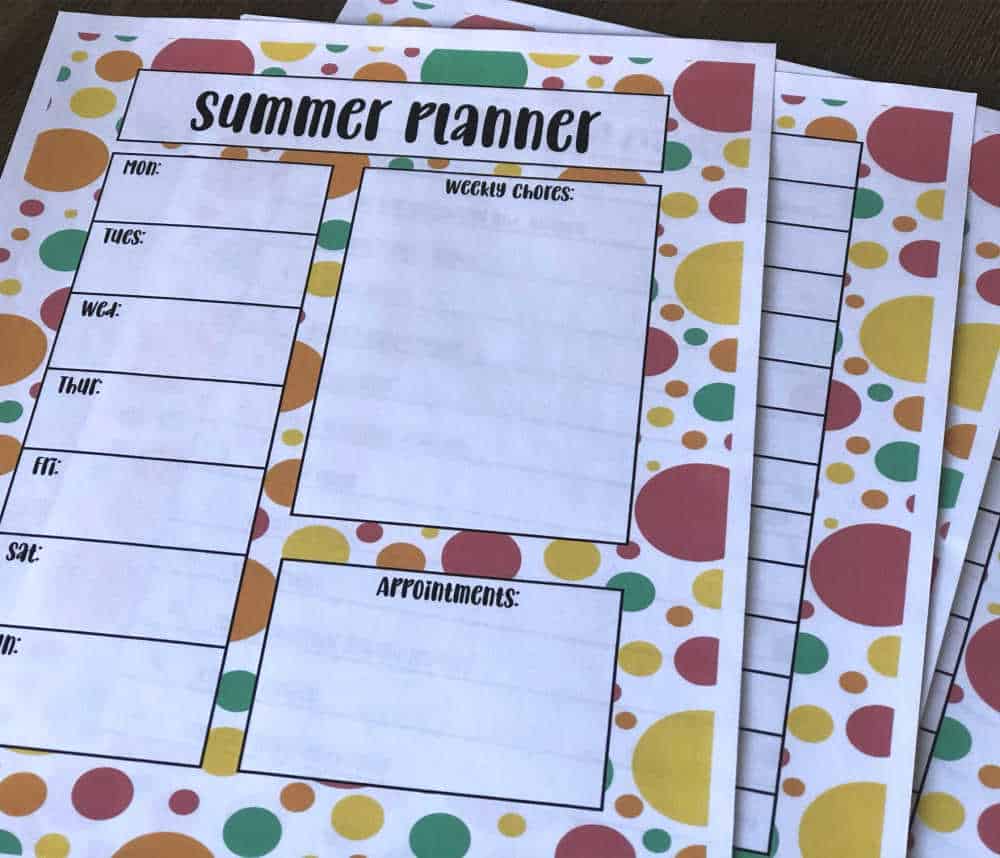 Summer planner with days of the week, weekly chores and appointments