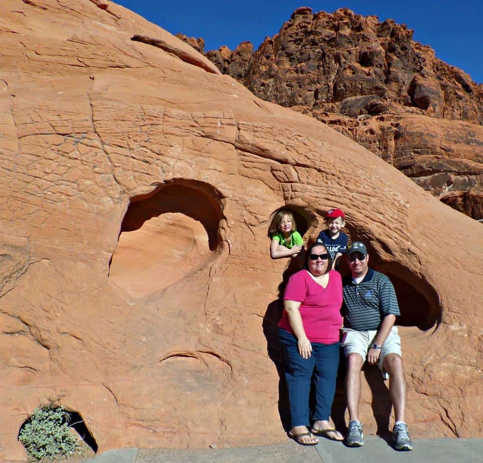 family in front of red rock at Valley of Fire State Park in Las Vegas 