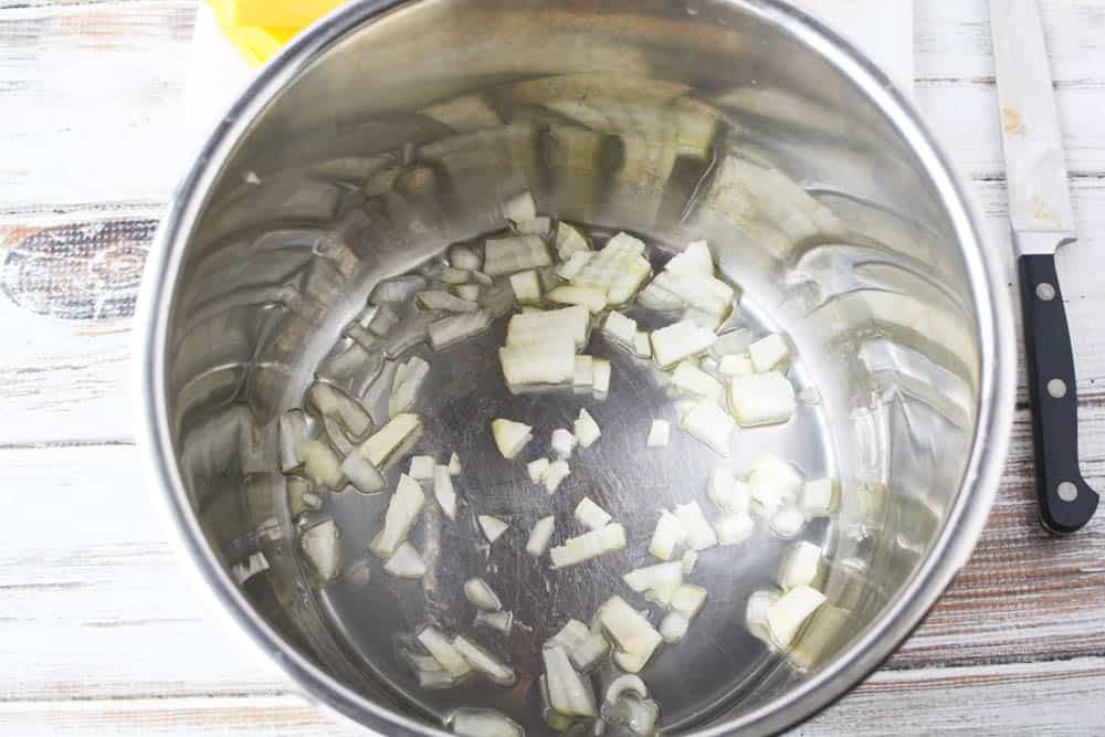 Onions in oil in an Instant Pot 