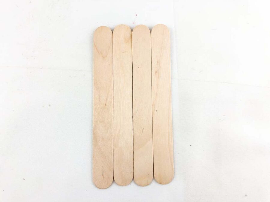 4 popsicle craft sticks