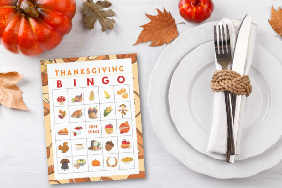 Thanksgiving bingo on top of a table
