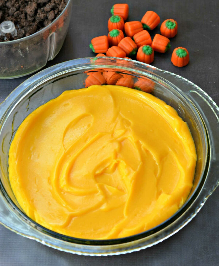 Orange pudding in a pie plate